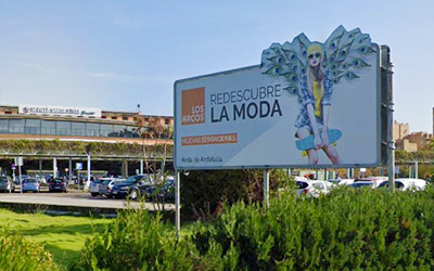 Una valla publicitaria en Sevilla